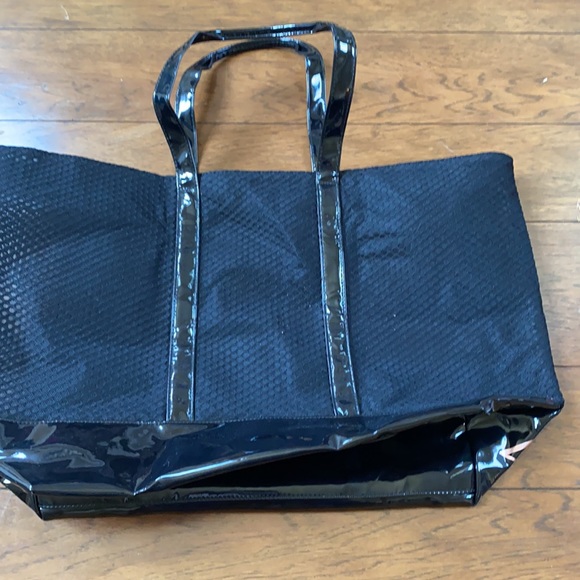 Victoria’s Secret beach bag - Picture 2 of 2